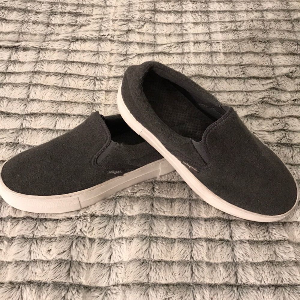Indigord Gray Slides Size 8.5! Almost Brand New!! - Picture 3 of 6